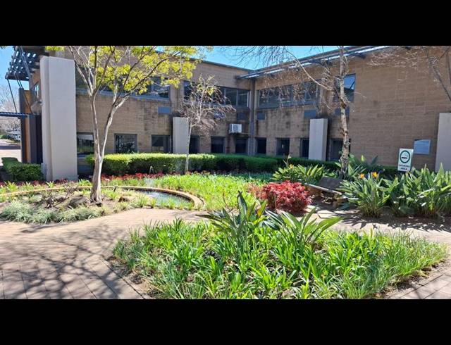 BUSINESS PROPERTY TO RENT IN RANDJESPARK